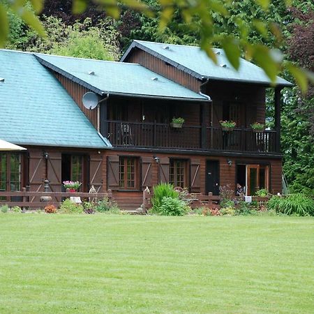 Spruce Lake Sauviat-sur-Vige Bagian luar foto
